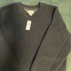 American Eagle sweatshirt